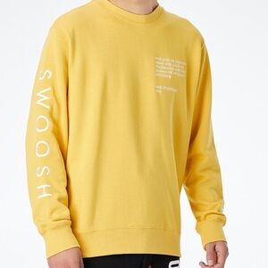 Nike Men's Crewneck Sweater in Yellow